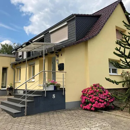 Zentrales Modernes Apartment, Naehe Zoo Und Stadion Apartment *