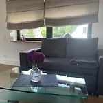 Zentrales Modernes Apartment, Naehe Zoo Und Stadion