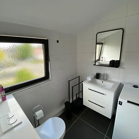 Zentrales Modernes Apartment, Naehe Zoo Und Stadion *