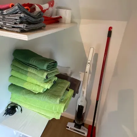 Zentrales Modernes Apartment, Naehe Zoo Und Stadion